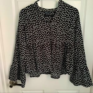 3/$10 top with bell sleeves